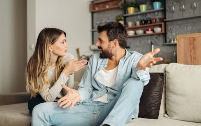 Estos Dos Hábitos Arruinarán Su Relación (y Qué Hacer en Su Lugar)