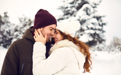 Stay Warm and Connected: 30 Cozy Activities for a Healthy Relationship this Winter